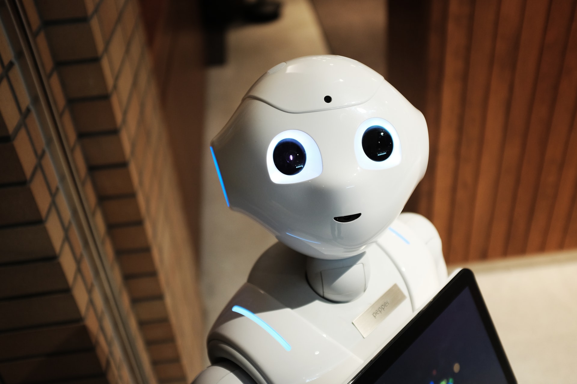 Robots i món laboral: avantatges i desavantatges de la intel·ligència artificial